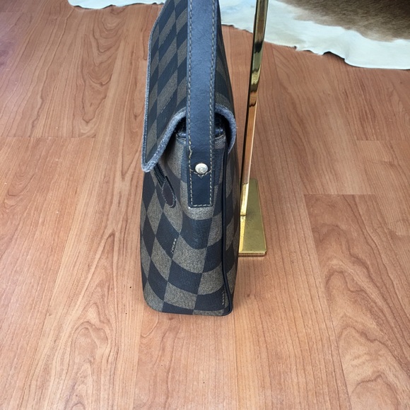 SOLD! Vintage Fendi checkerboard crossbody bag - Picture 8 of 14